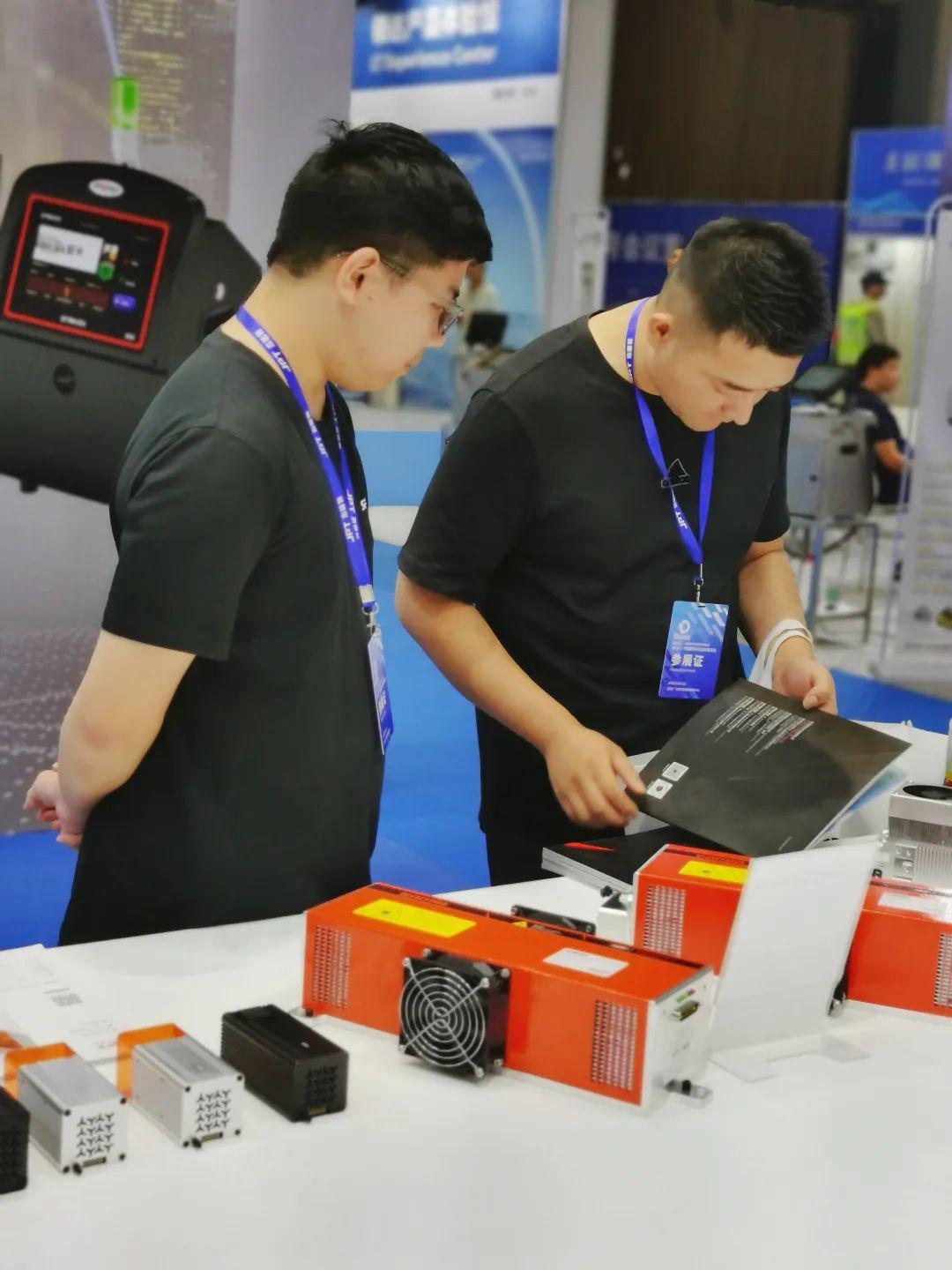 斯派特激光 斯派特激光